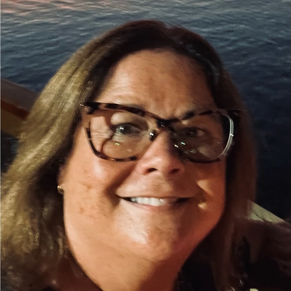 Meet your Posher, Lisa